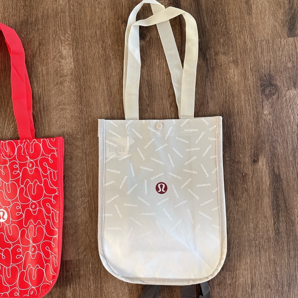 lululemon Shopper Tote Gift Bags - Bundle of 4 - Picture 6 of 10